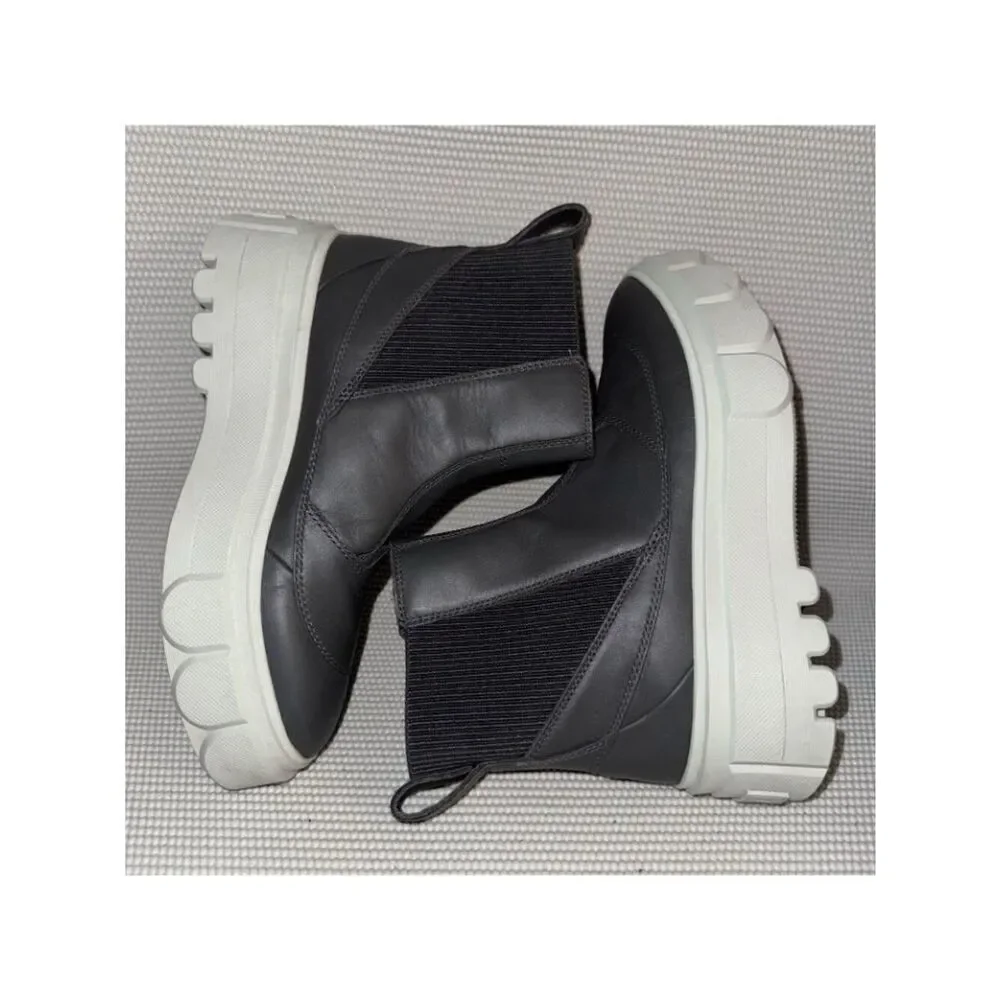 SOREL Caribou X Waterproof Gray Leather Platform Chelsea Boots Womens Size 8.5